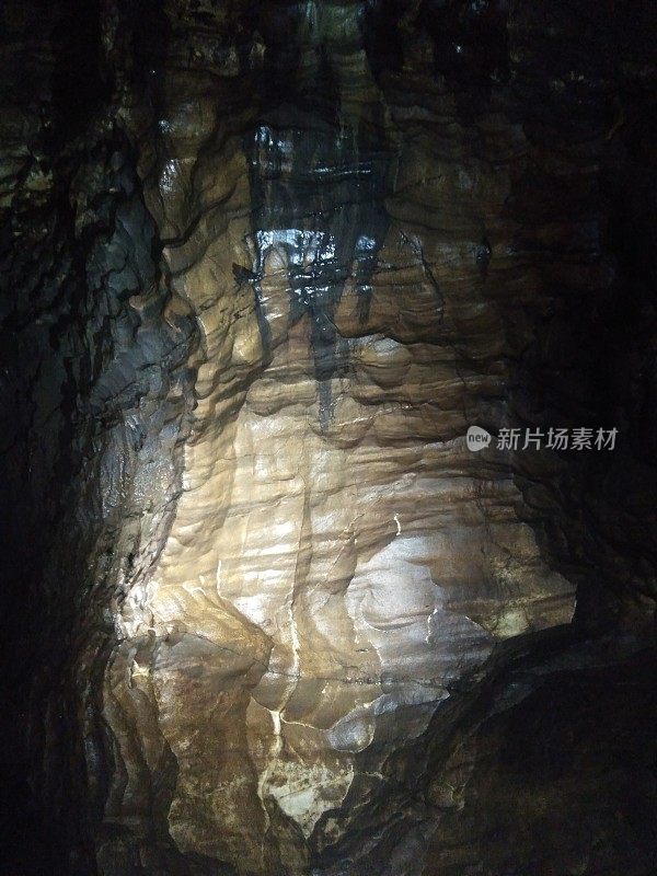 Golubovitsa Cave - Rhodope山脉的原始形成